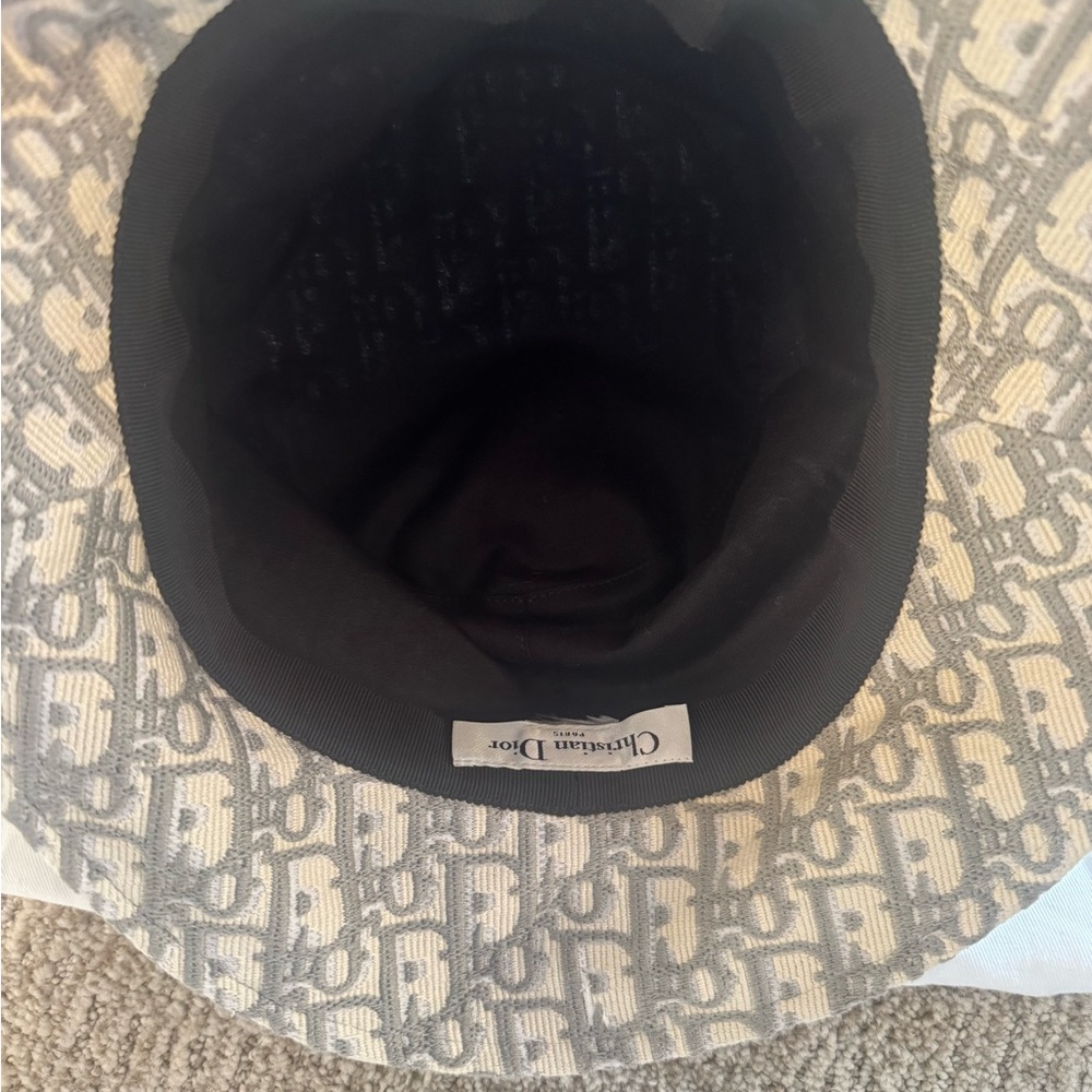 Dior Cream and Gray Monogram Bucket Hat - Picture 7 of 7